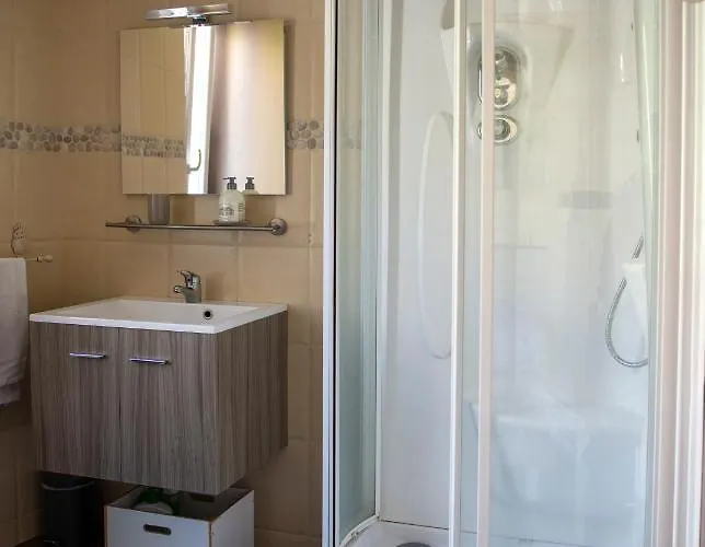 La Vigie Sur Le Port *